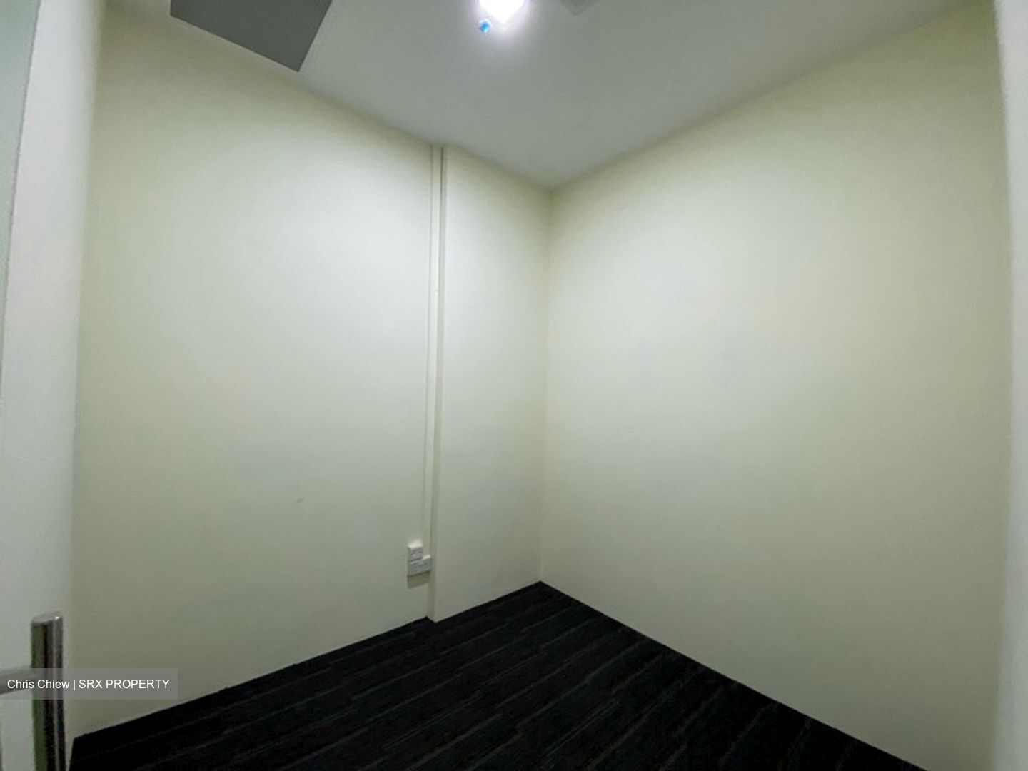 Sbf Center (D1), Office #524121391